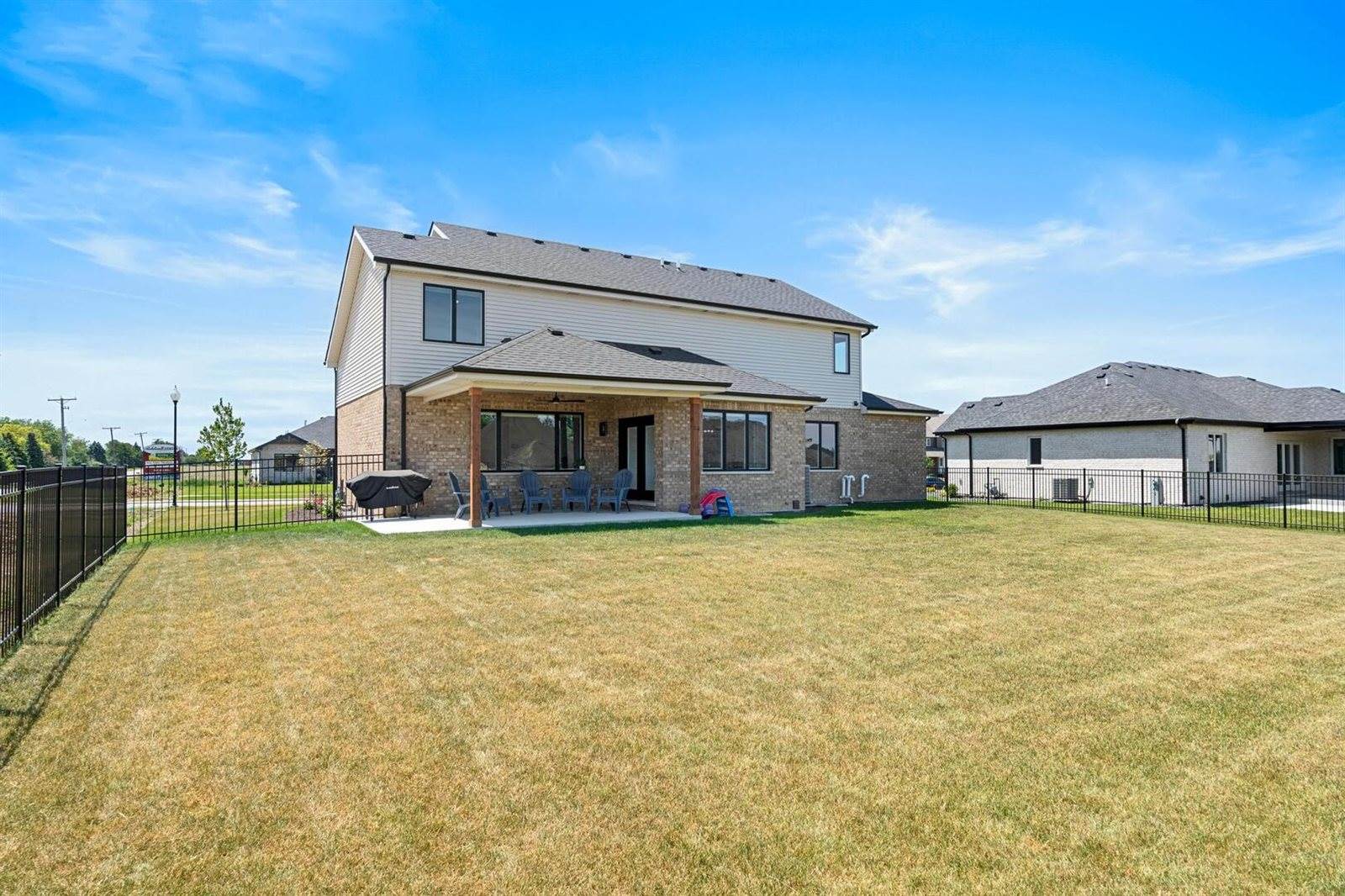 1091 Kinley Drive, New Lenox, IL 60451