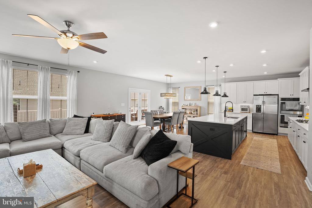 12405 Southington Drive, Woodbridge, VA 22192