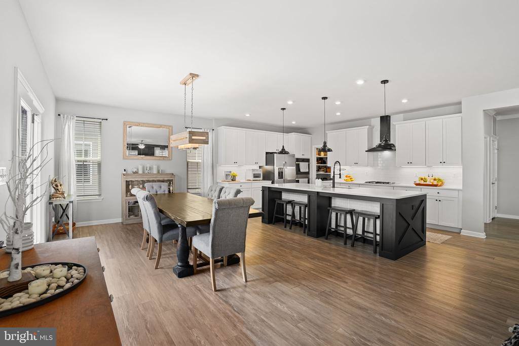 12405 Southington Drive, Woodbridge, VA 22192