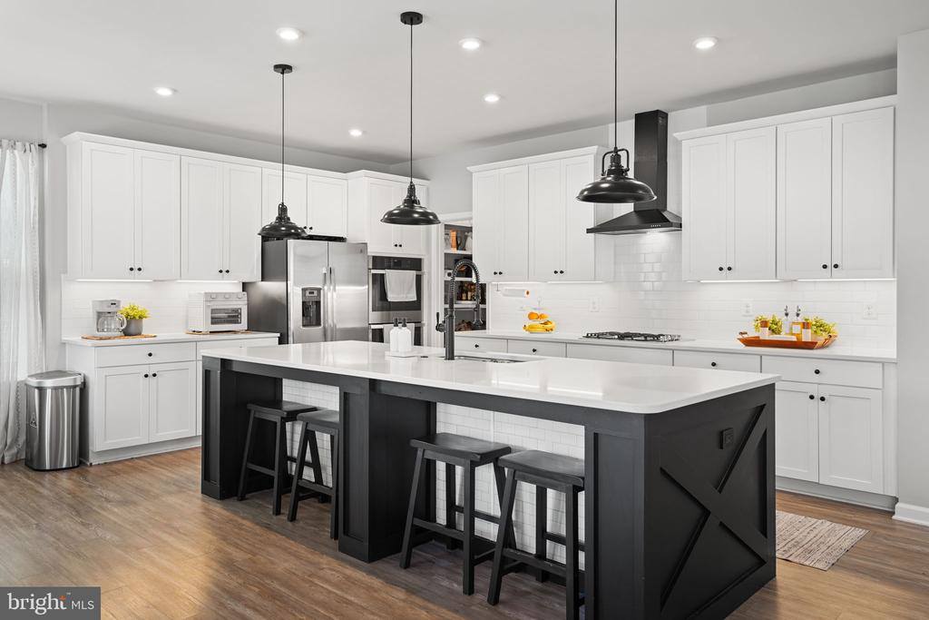 12405 Southington Drive, Woodbridge, VA 22192