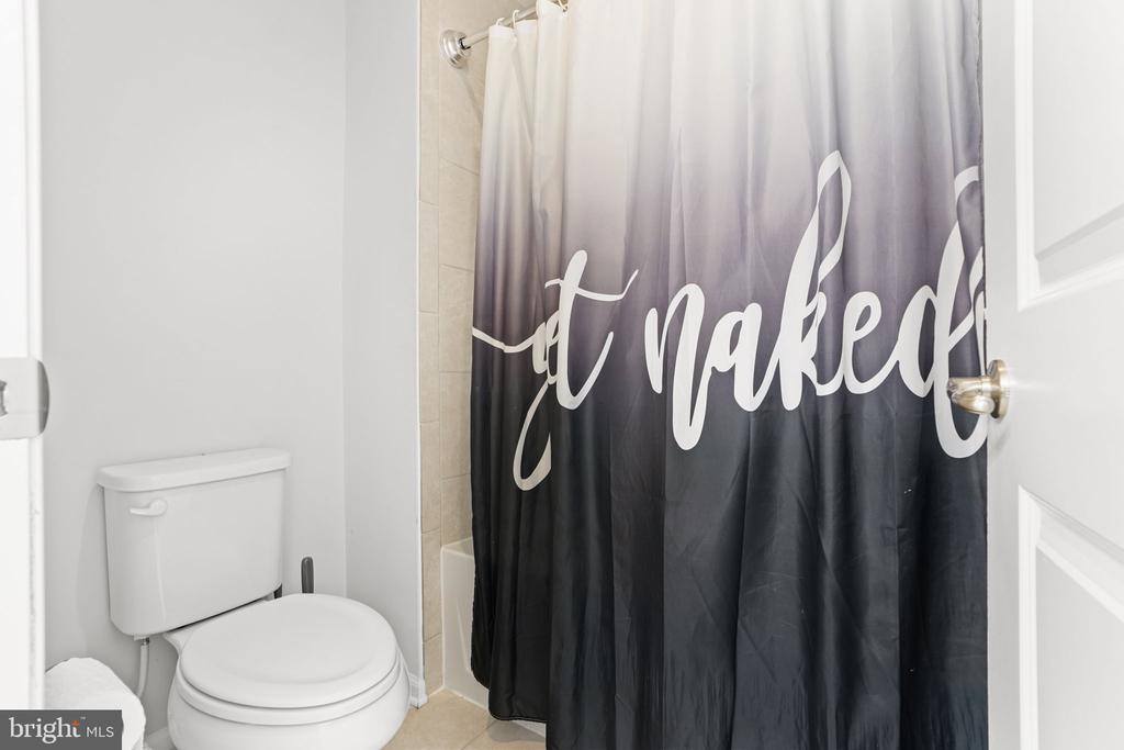 12405 Southington Drive, Woodbridge, VA 22192