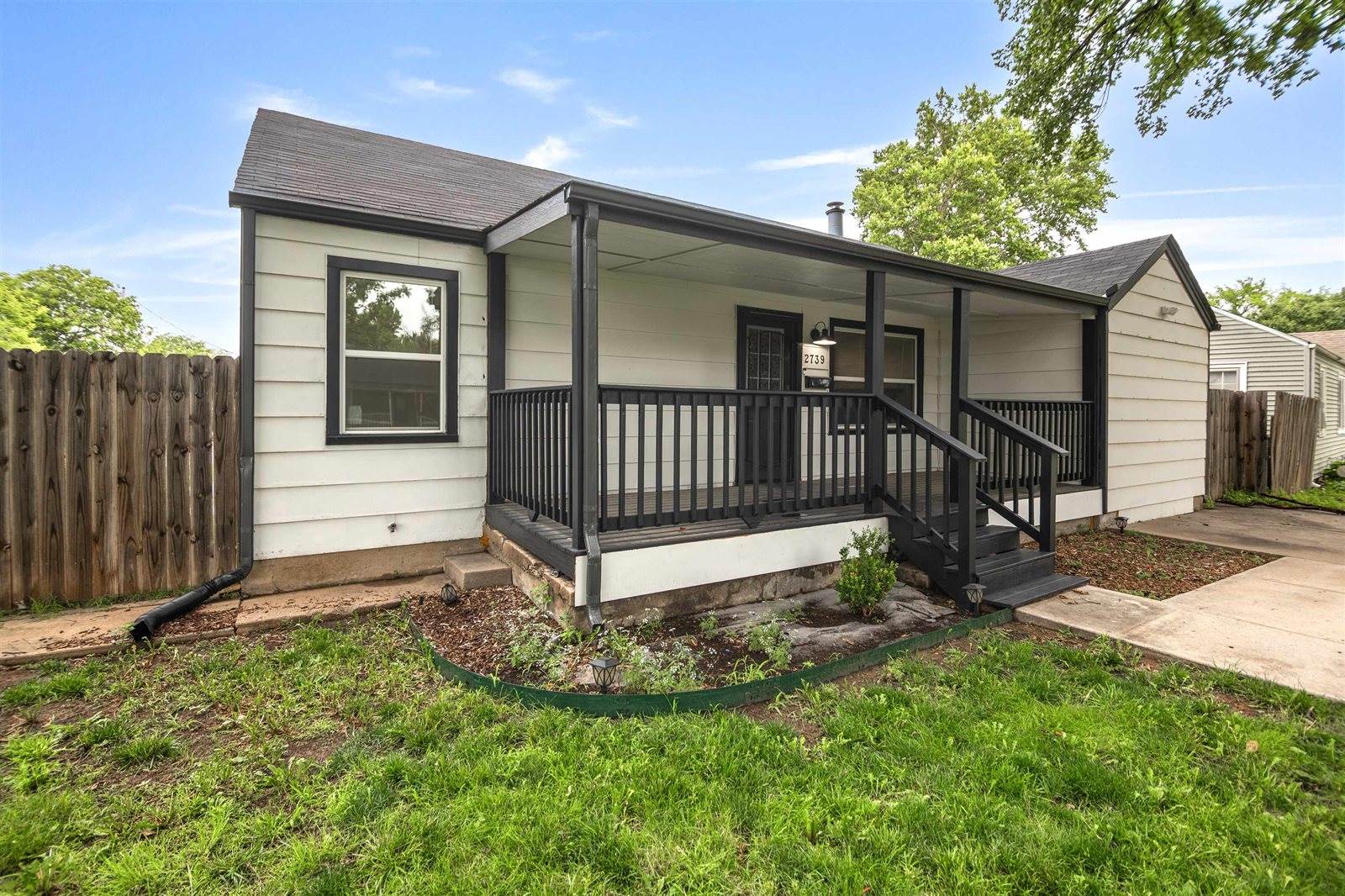 2739 South Rose Marie Ct, Wichita, KS 67216