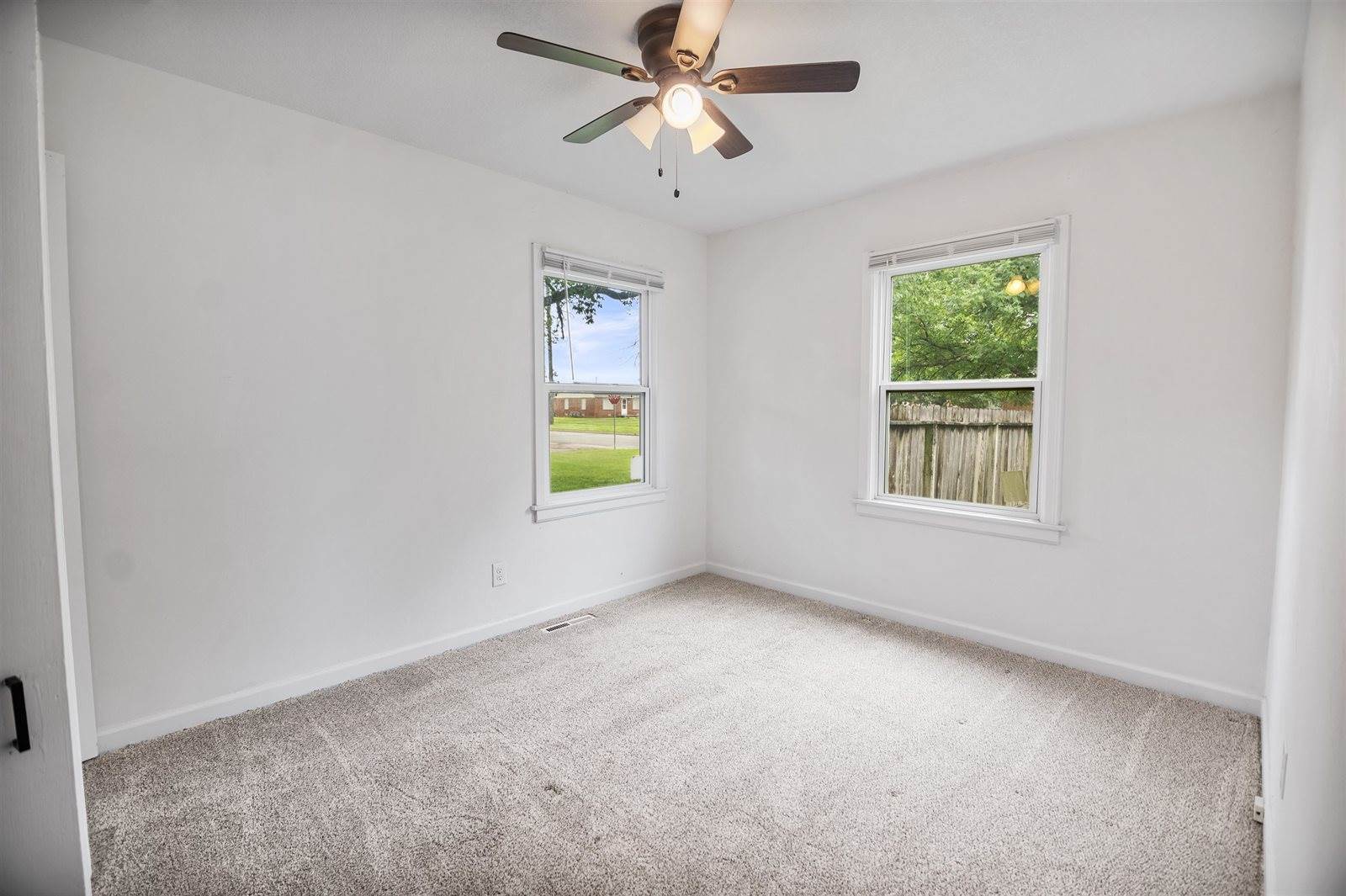 2739 South Rose Marie Ct, Wichita, KS 67216