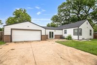 2739 South Rose Marie Ct, Wichita, KS 67216