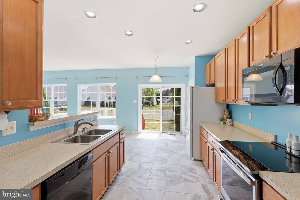 105 Foxwood Drive, Smyrna, DE 19977