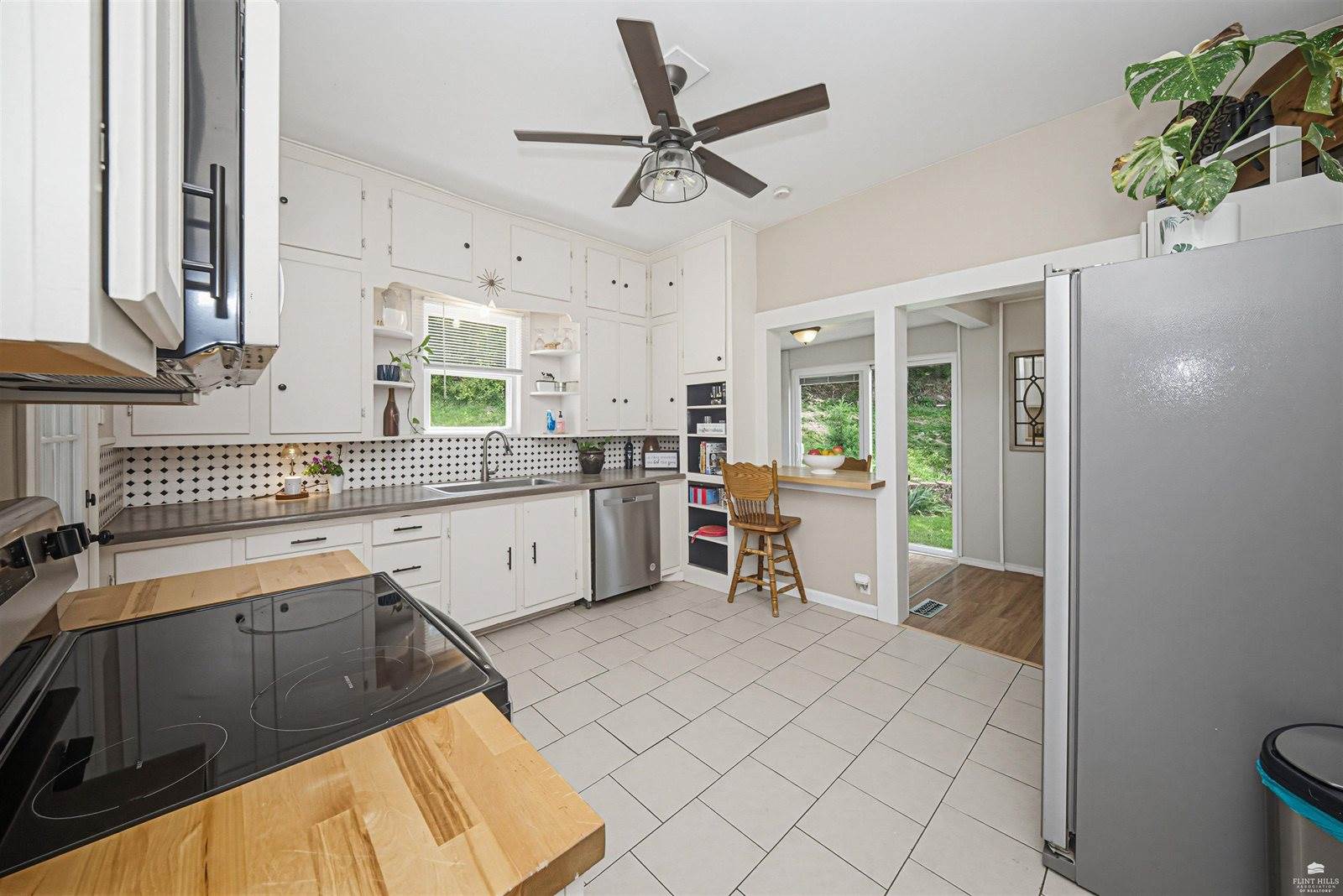 11447 J Hill Road, Junction City, KS 66441