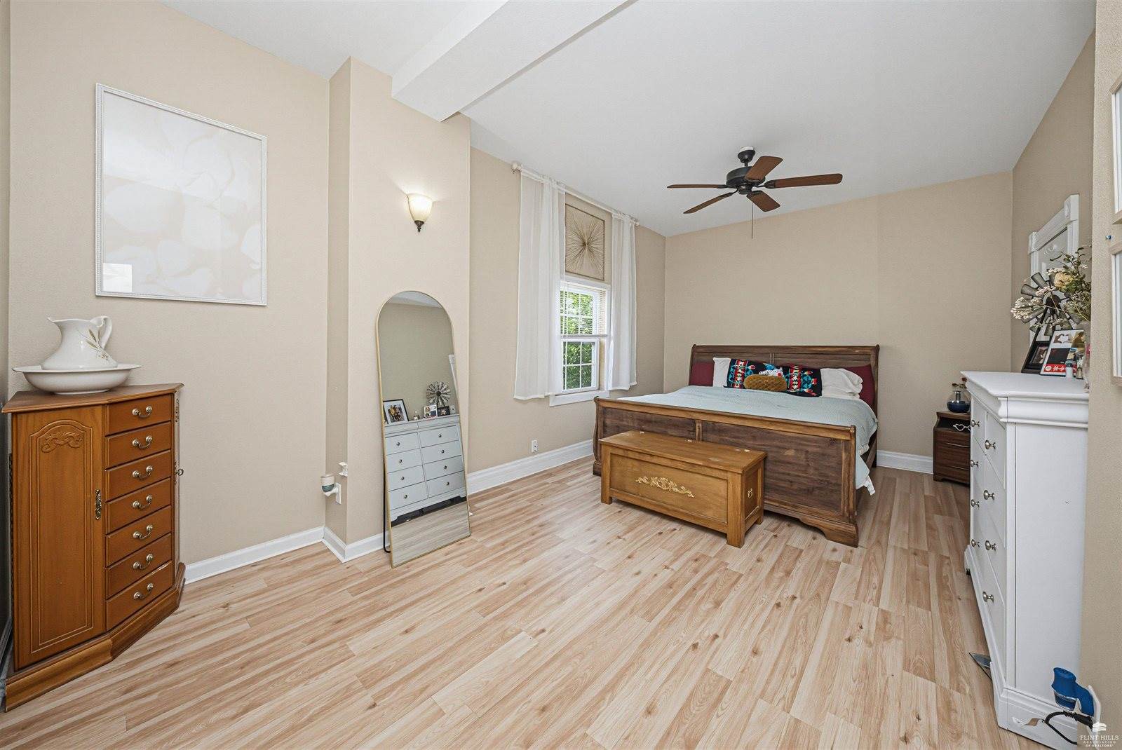 11447 J Hill Road, Junction City, KS 66441