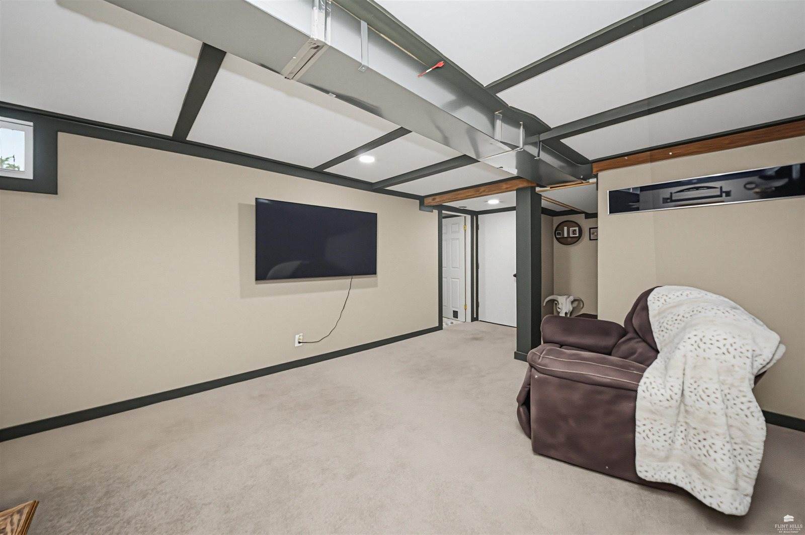 11447 J Hill Road, Junction City, KS 66441