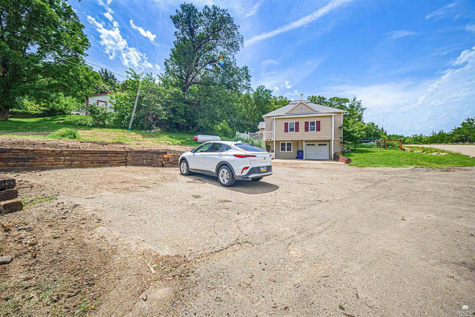 11447 J Hill Road, Junction City, KS 66441