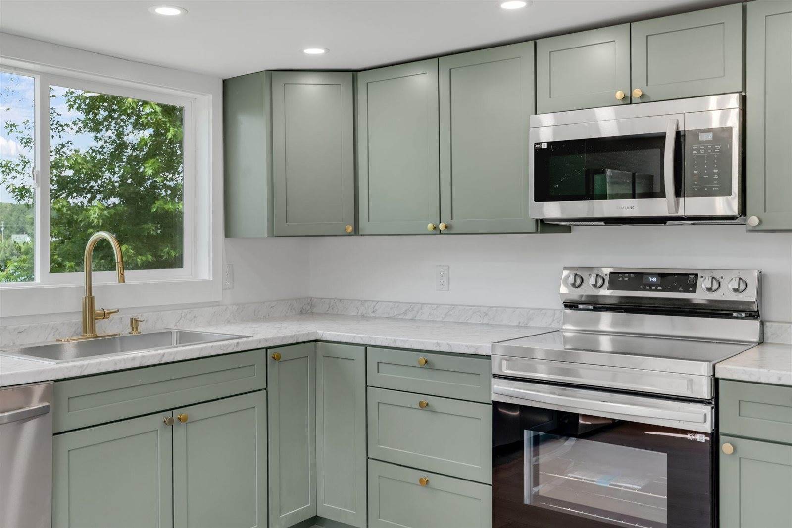 722 North Main Street, Brewer, ME 04412