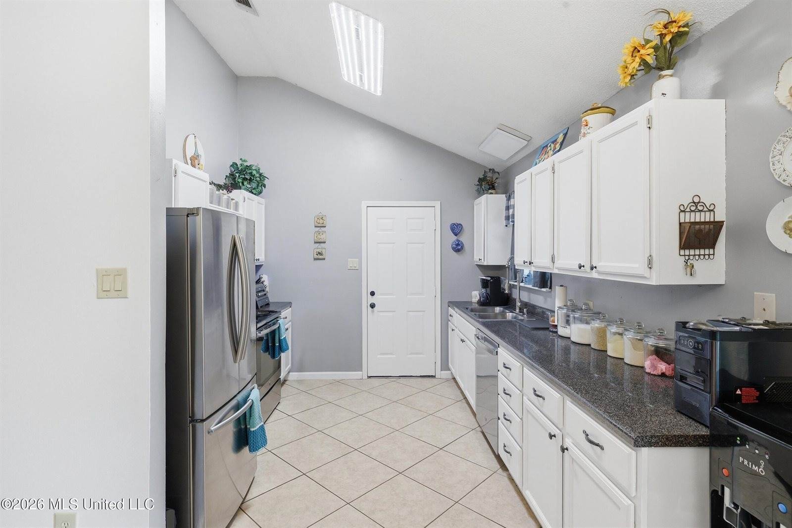 4152 Magnolia Place, D'Iberville, MS 39540