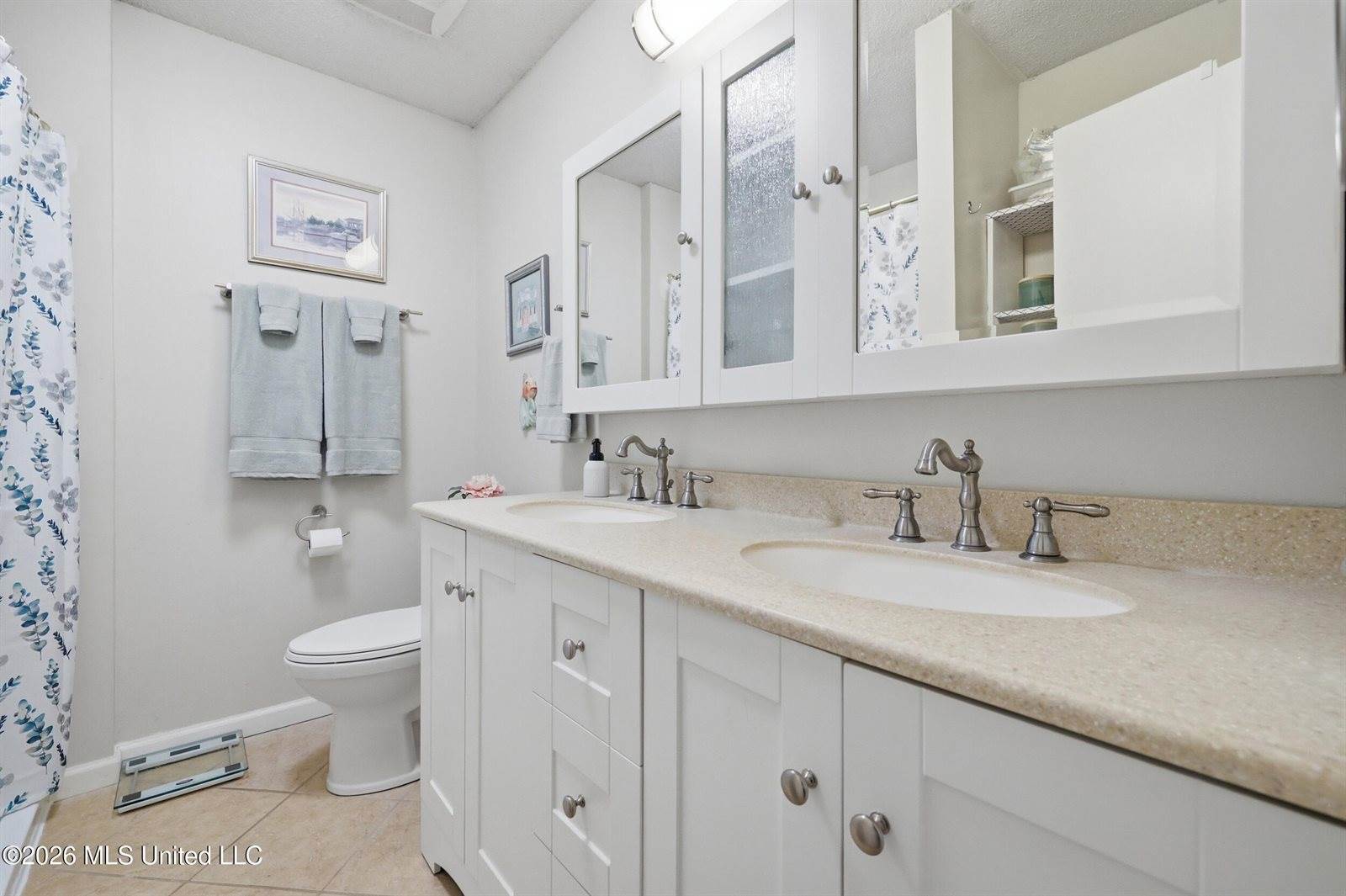 4152 Magnolia Place, D'Iberville, MS 39540