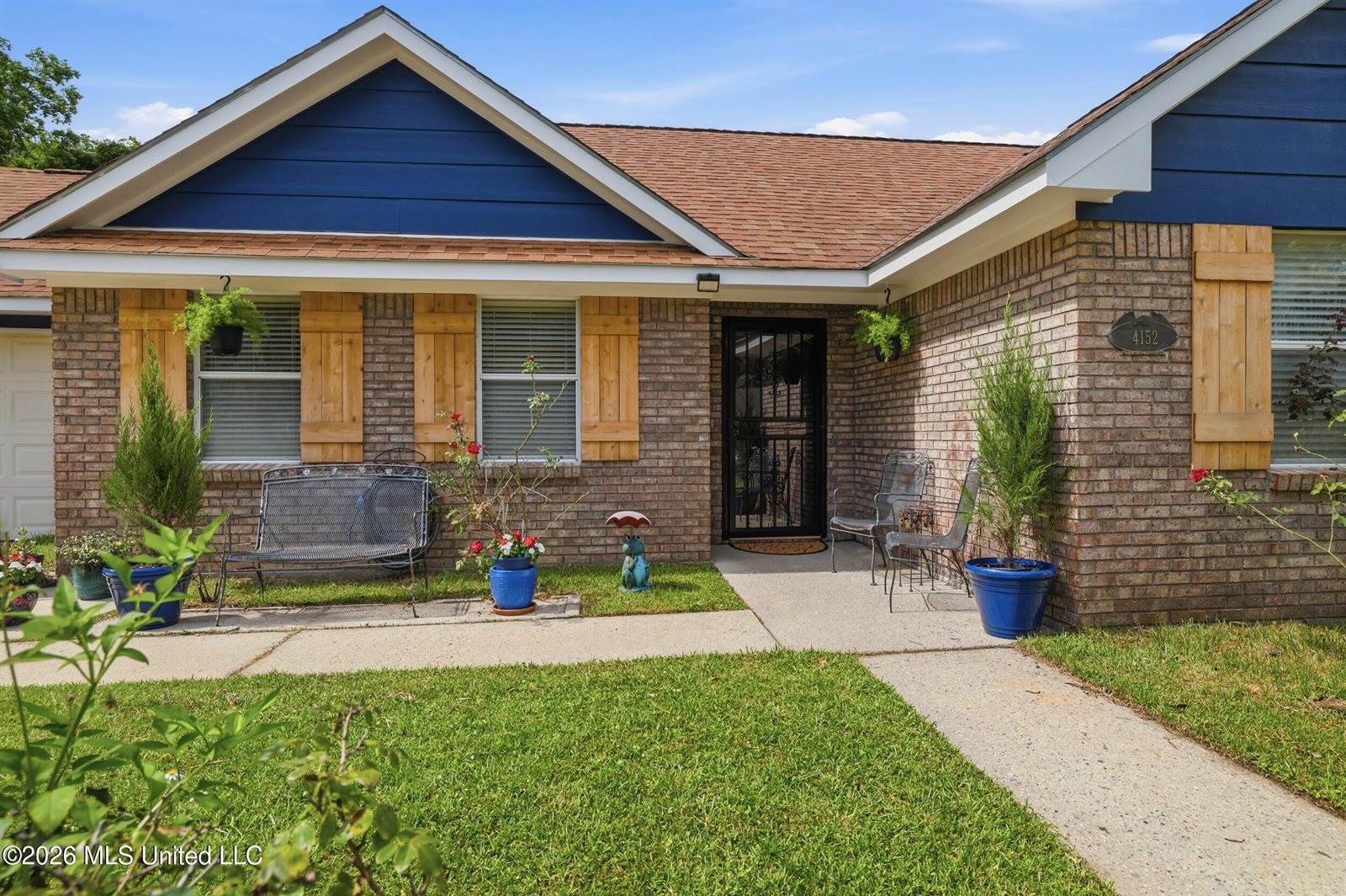 4152 Magnolia Place, D'Iberville, MS 39540
