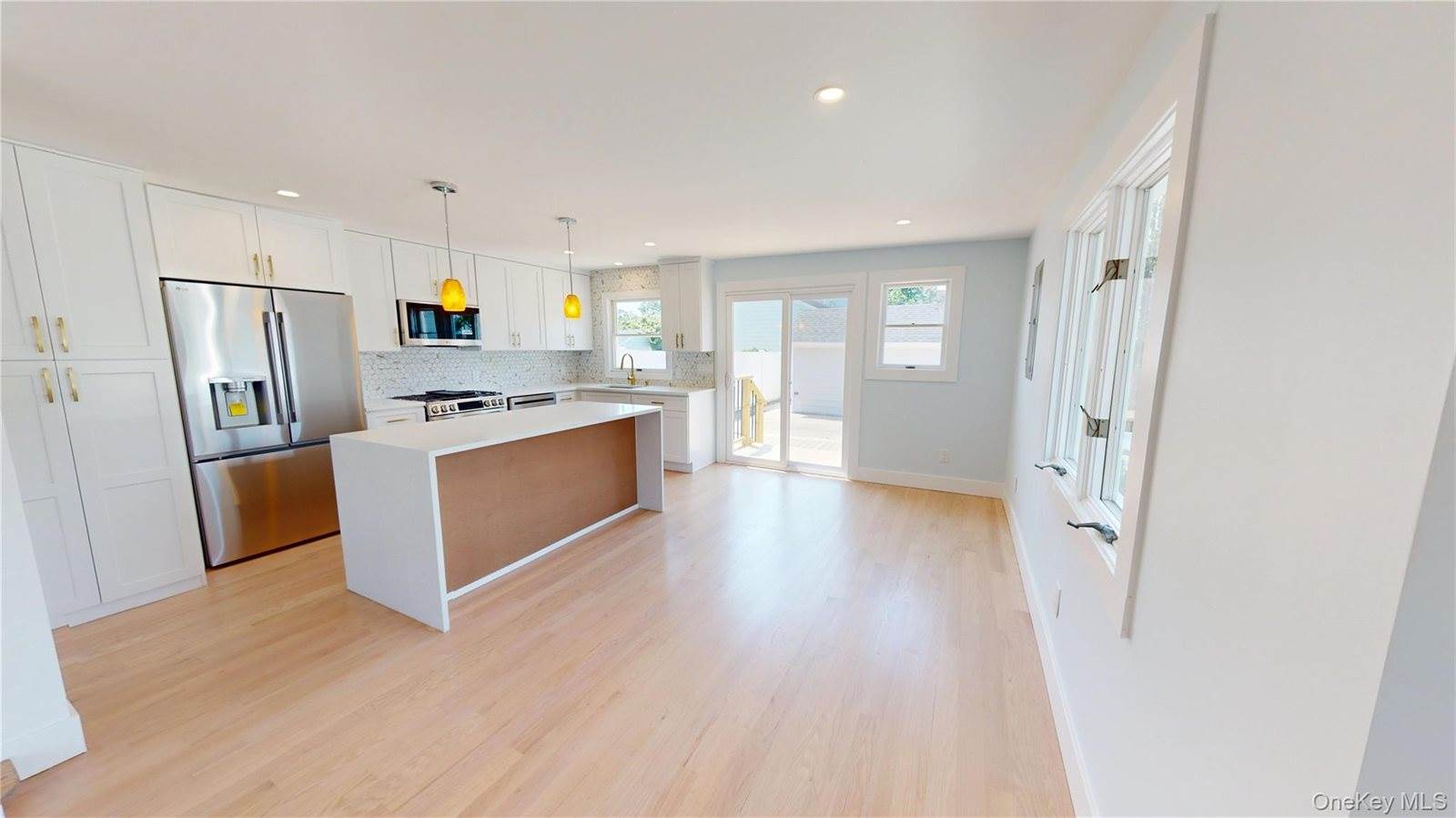 9 Franklin Street, East Rockaway, NY 11518
