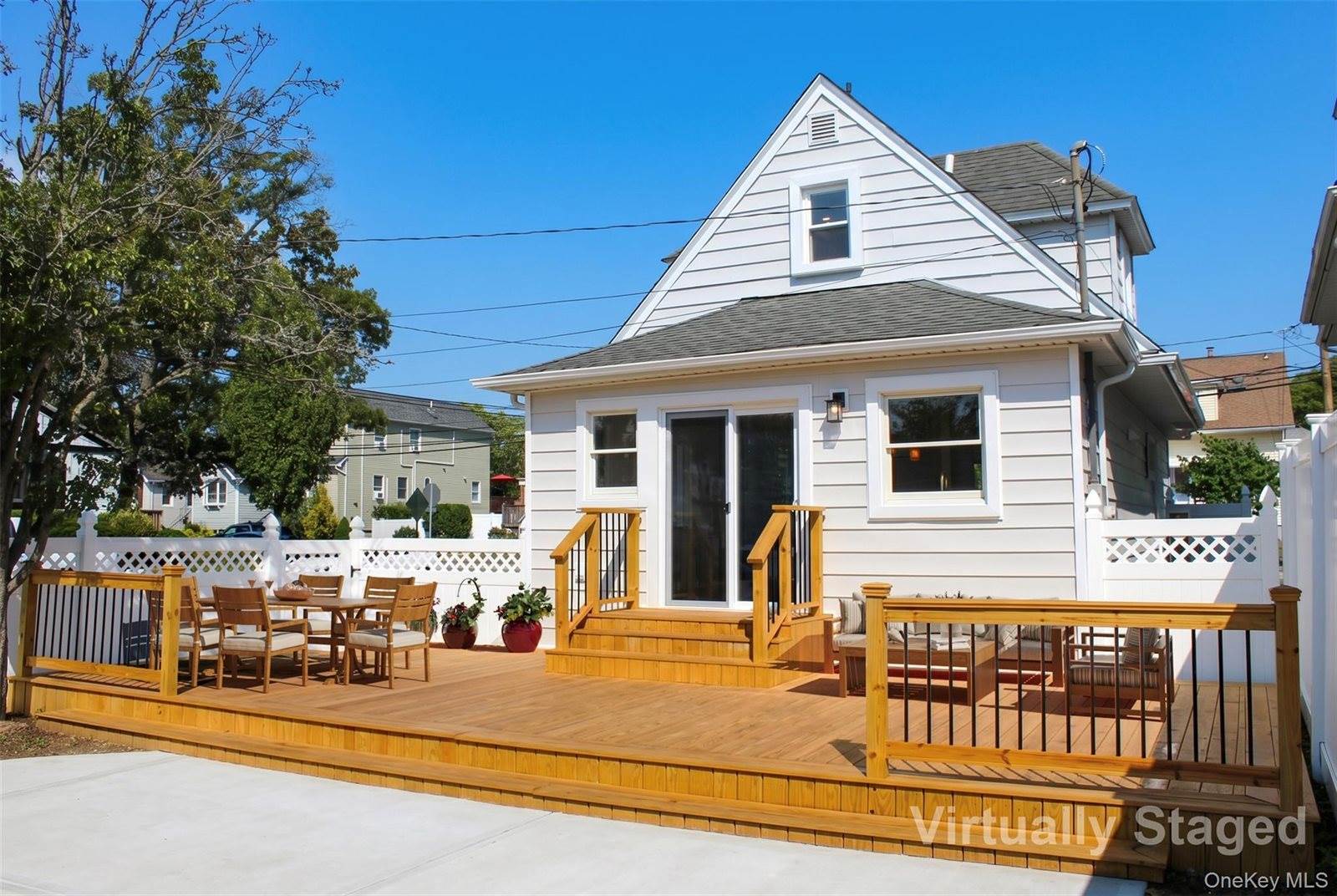 9 Franklin Street, East Rockaway, NY 11518