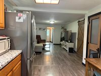550 S 6th St, Akron, IA 51001