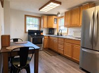 550 S 6th St, Akron, IA 51001