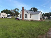 550 S 6th St, Akron, IA 51001