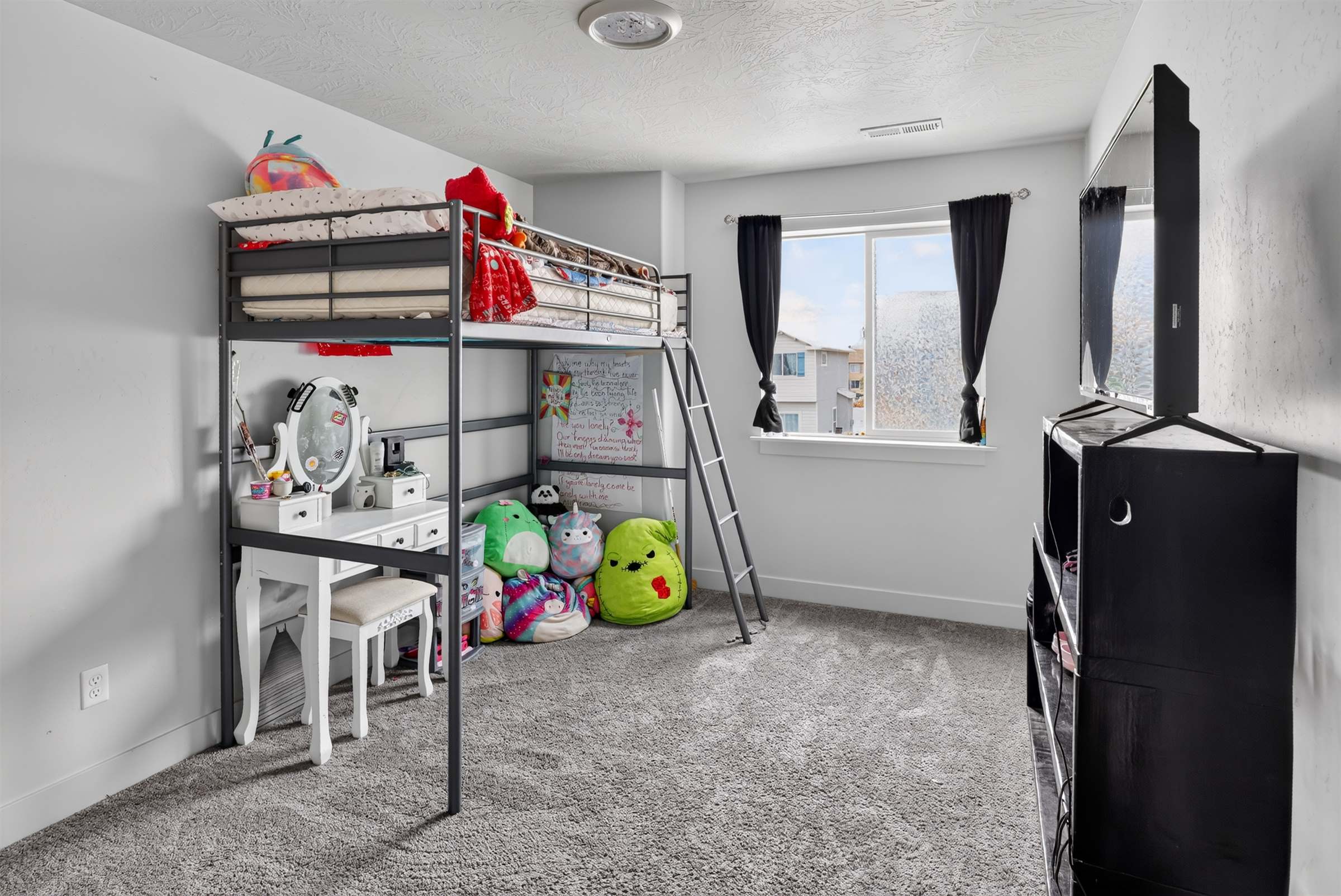 1374 W Ballast Way, Eagle Mountain, UT 84005