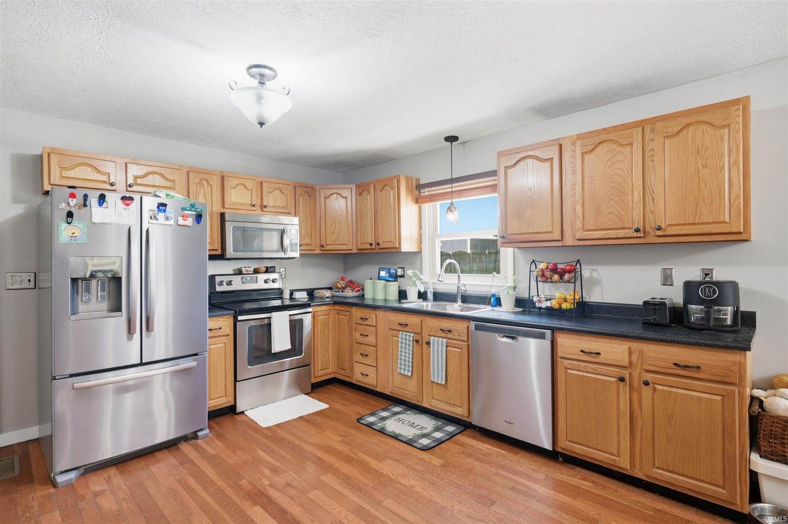 9109 W Tulip Tree Drive, Muncie, IN 47304