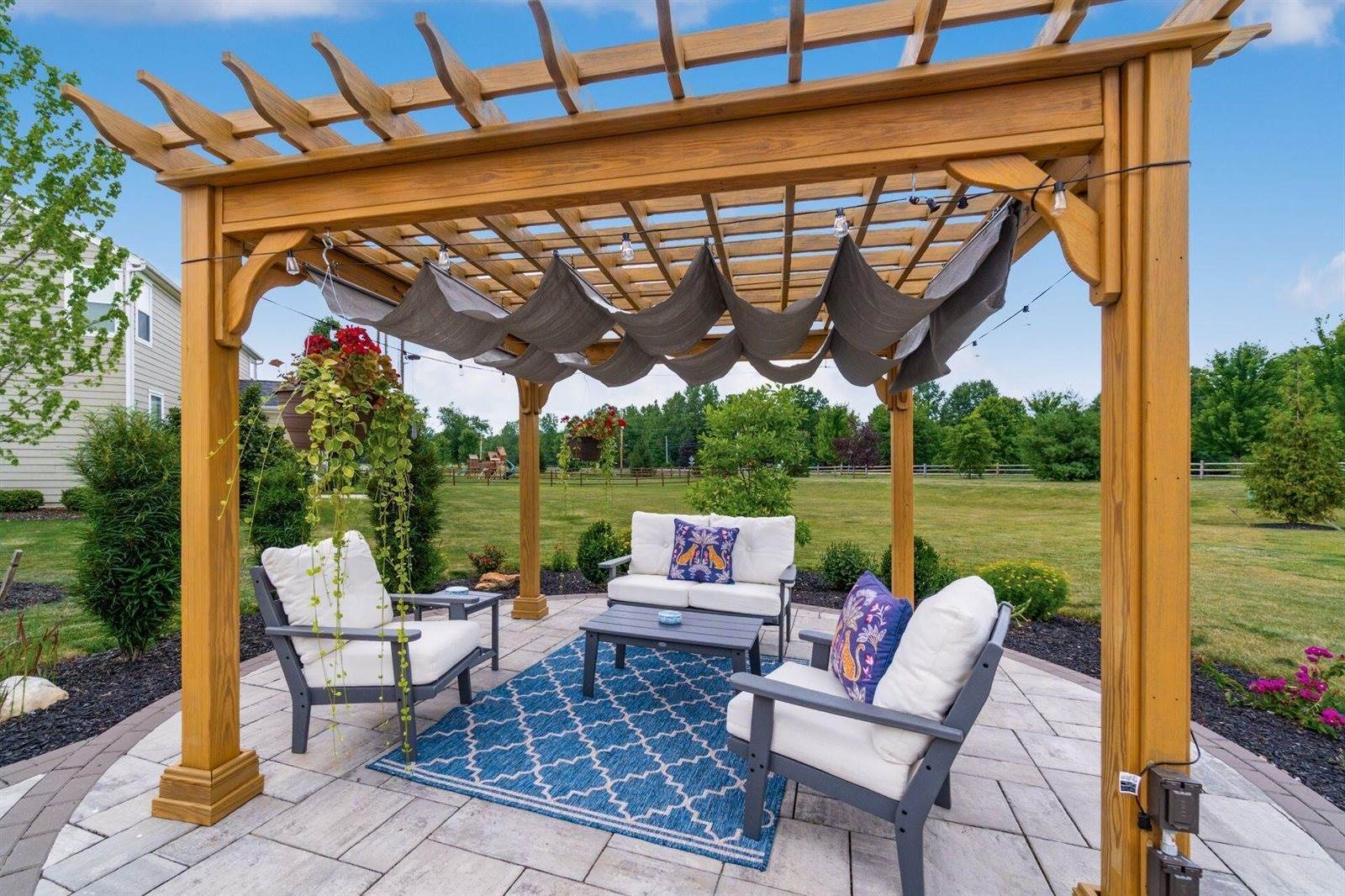 6401 Johnnycake Lane, Galena, OH 43021