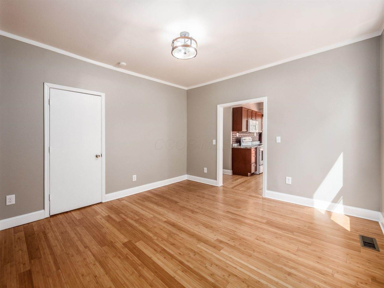 574 Seymour Avenue, Columbus, OH 43205