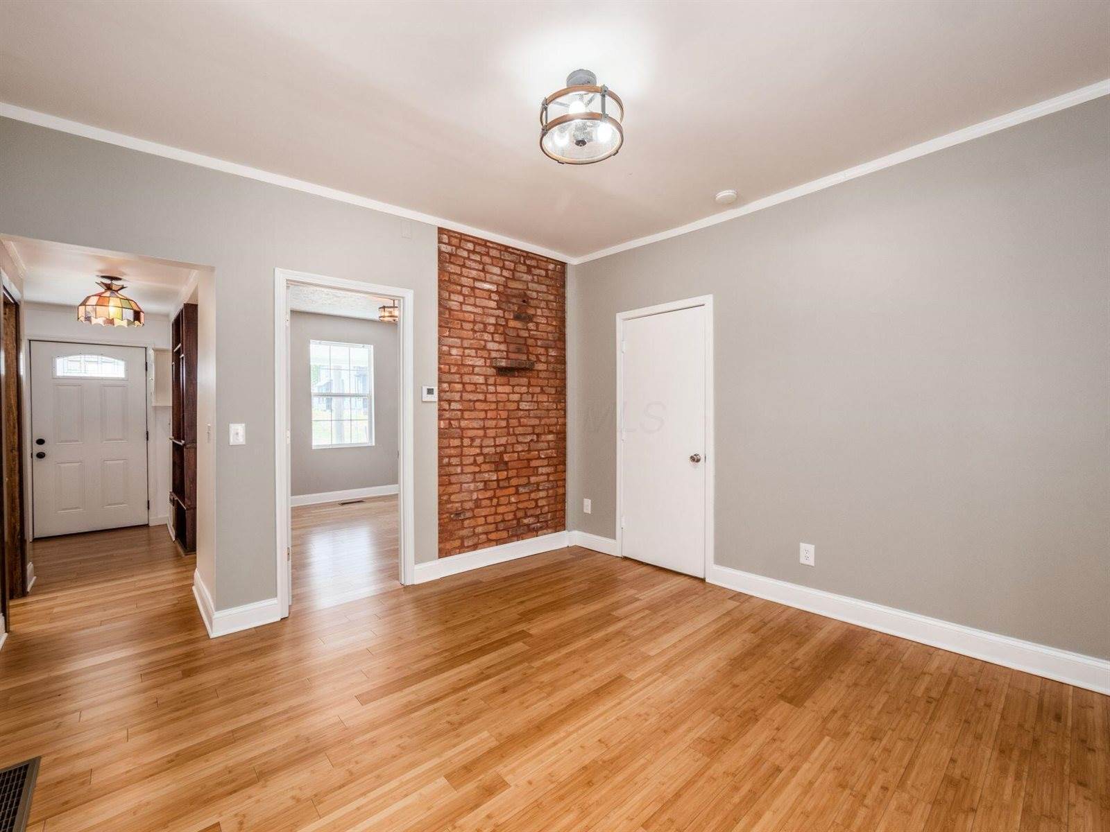 574 Seymour Avenue, Columbus, OH 43205
