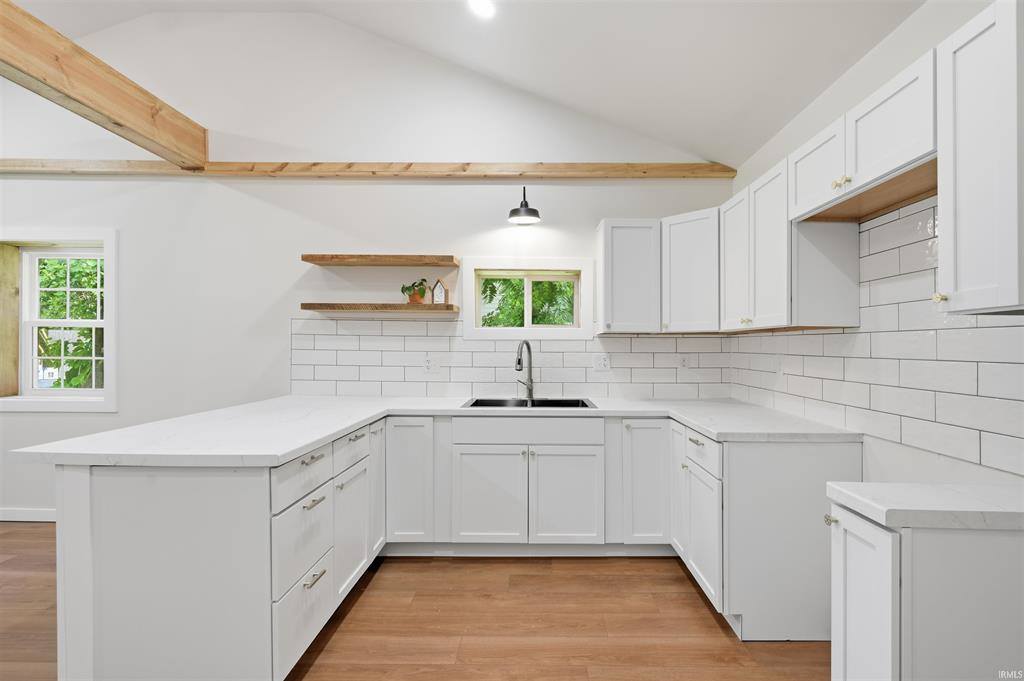 922 S Umbarger Road, Muncie, IN 47304