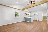 922 S Umbarger Road, Muncie, IN 47304