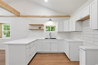 922 S Umbarger Road, Muncie, IN 47304