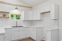 922 S Umbarger Road, Muncie, IN 47304