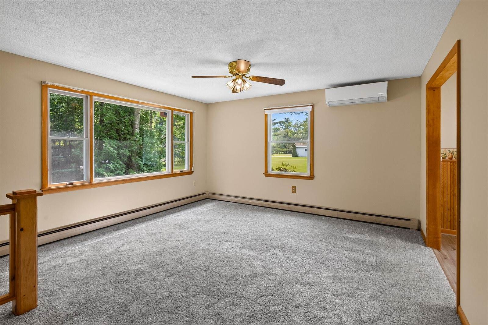 130 Stillwater Avenue, Orono, ME 04473