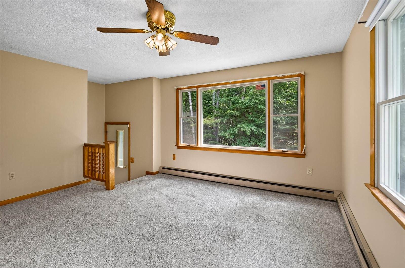 130 Stillwater Avenue, Orono, ME 04473