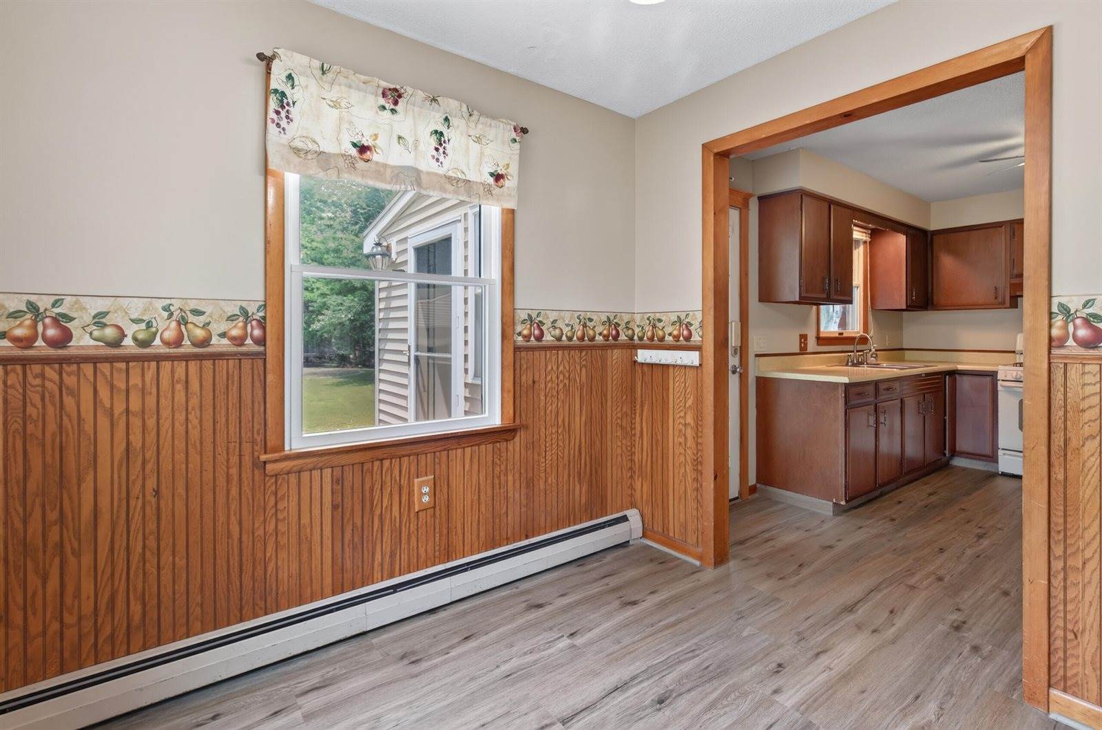 130 Stillwater Avenue, Orono, ME 04473