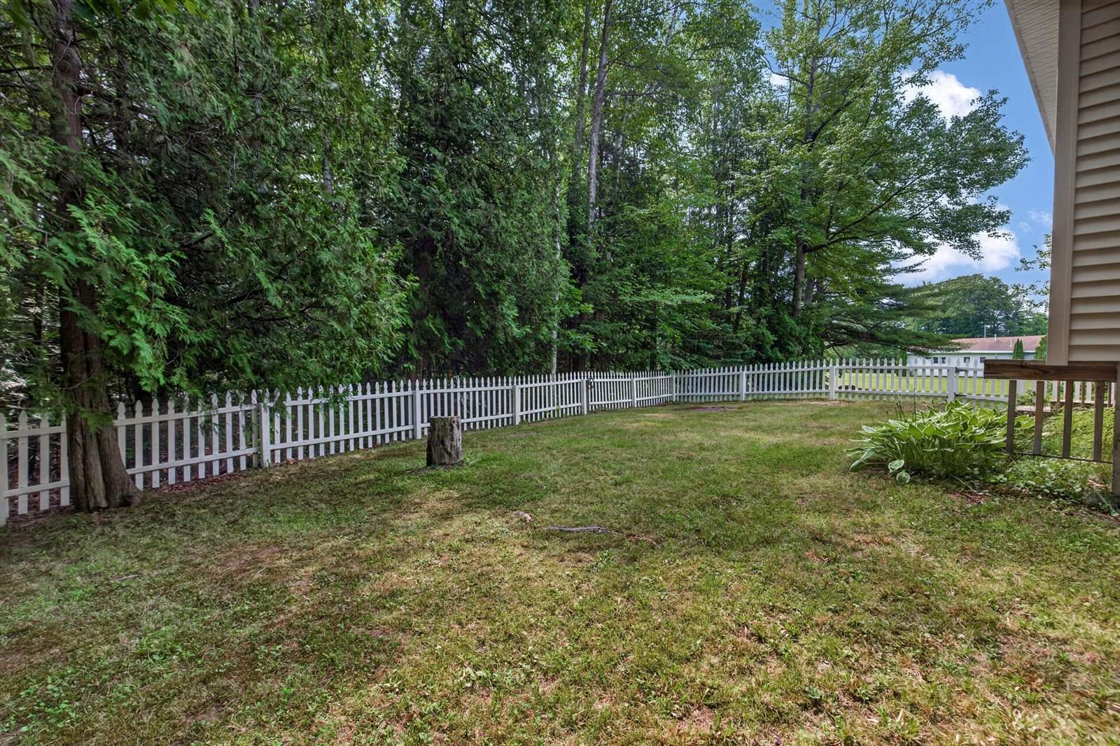130 Stillwater Avenue, Orono, ME 04473