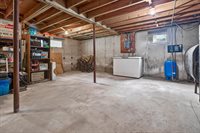 130 Stillwater Avenue, Orono, ME 04473