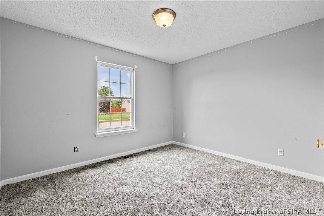 514 Presley Lane, Jeffersonville, IN 47130