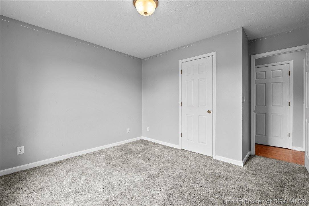 514 Presley Lane, Jeffersonville, IN 47130