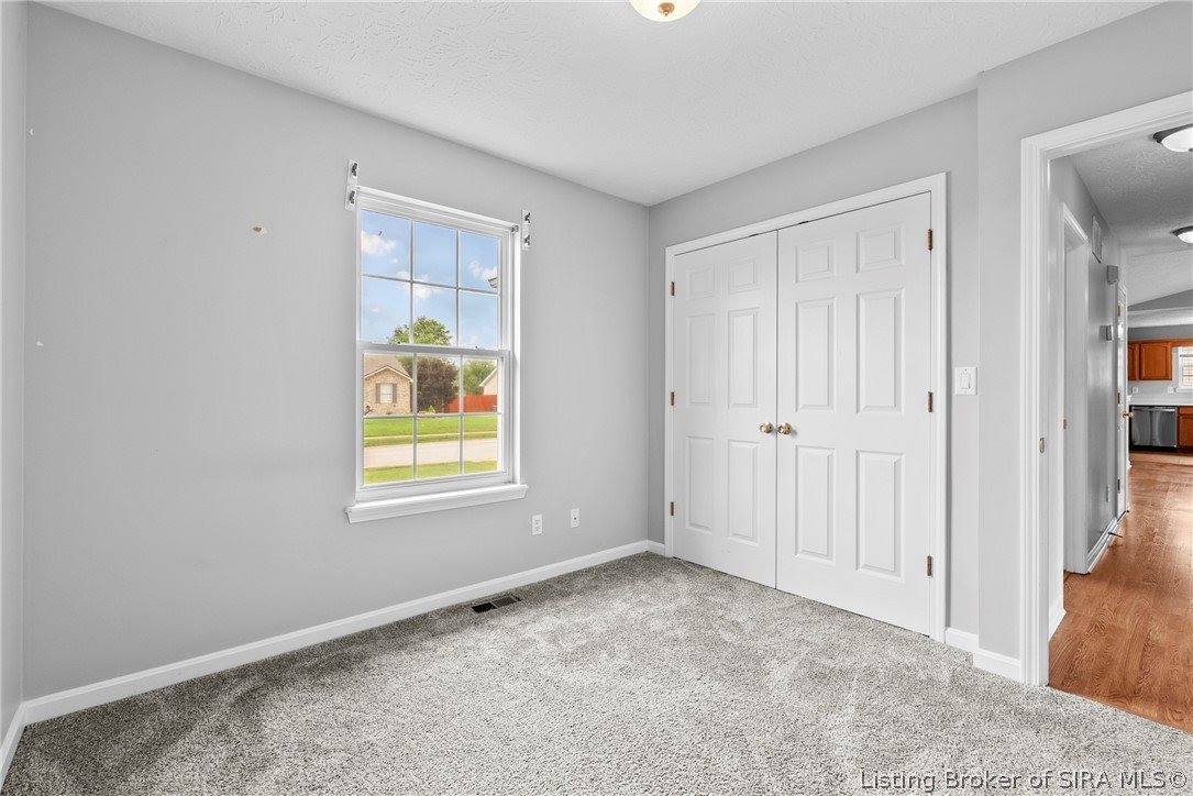 514 Presley Lane, Jeffersonville, IN 47130