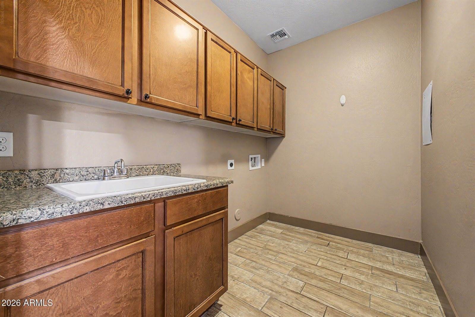 81 West Castle Rock Road, San Tan Valley, AZ 85143