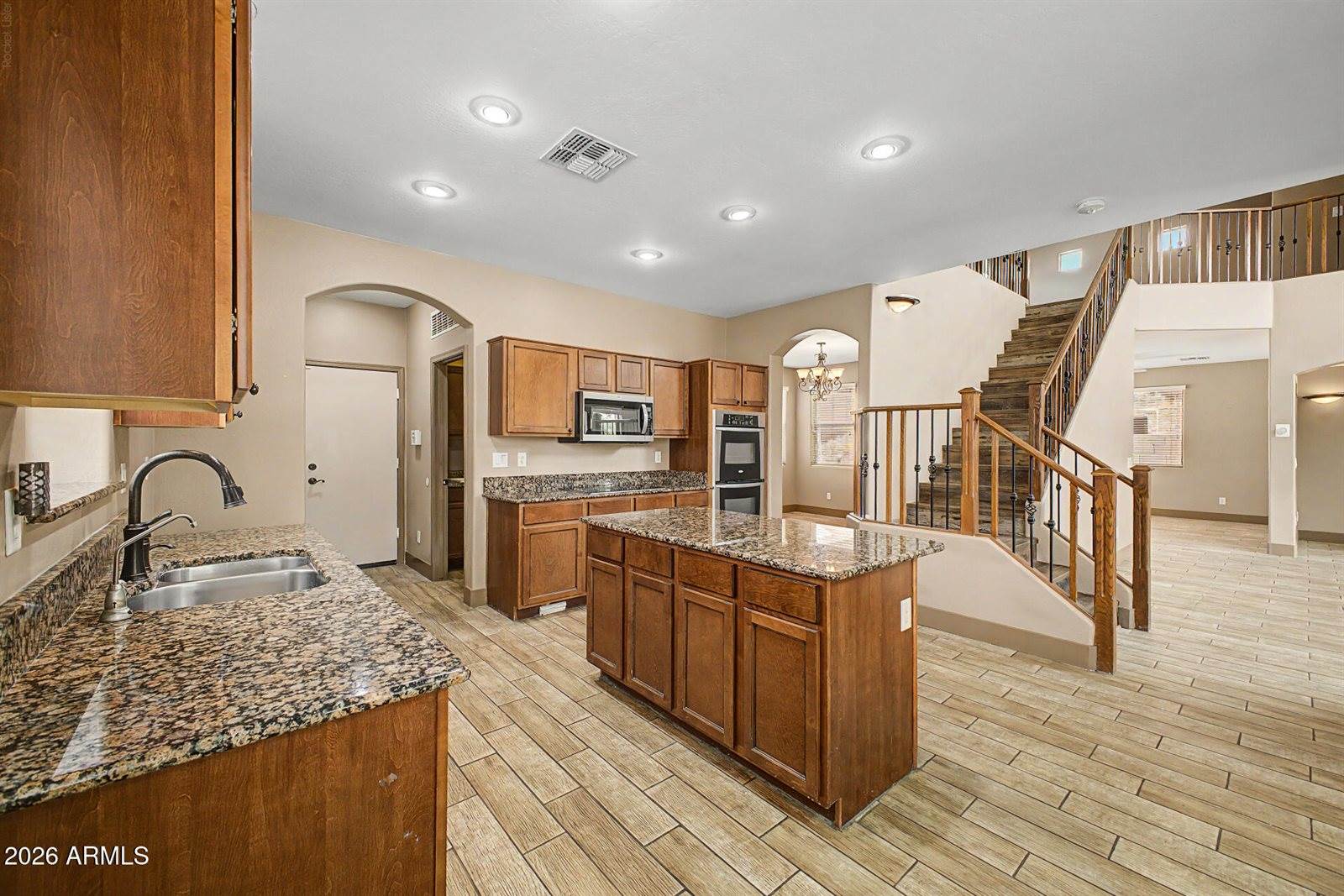 81 West Castle Rock Road, San Tan Valley, AZ 85143