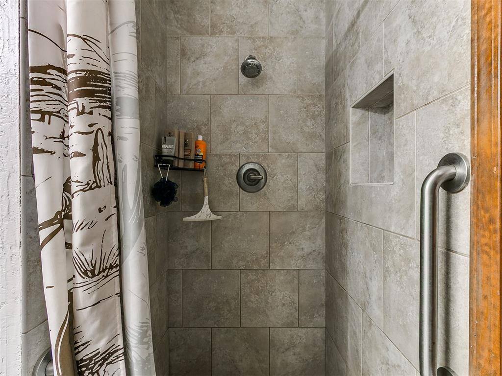 7085 Ponderosa Lane, Blanchard, OK 73010