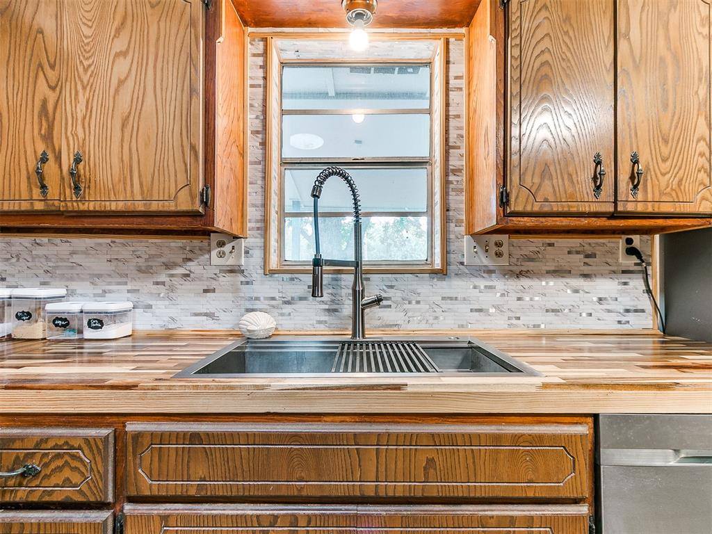 7085 Ponderosa Lane, Blanchard, OK 73010