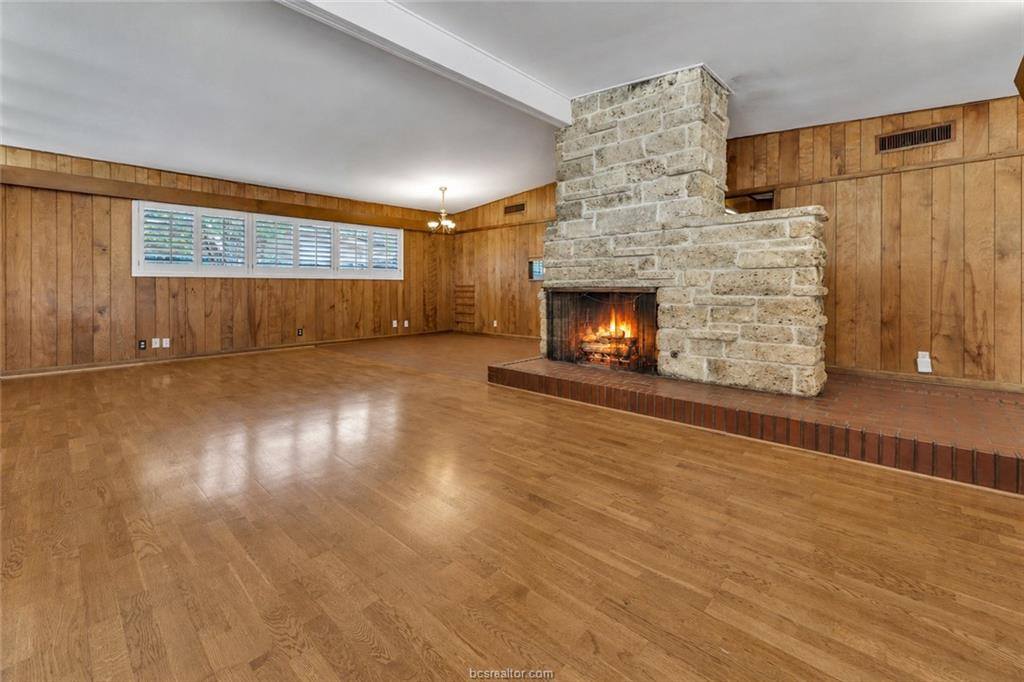409 Timber Street, College Station, TX 77840