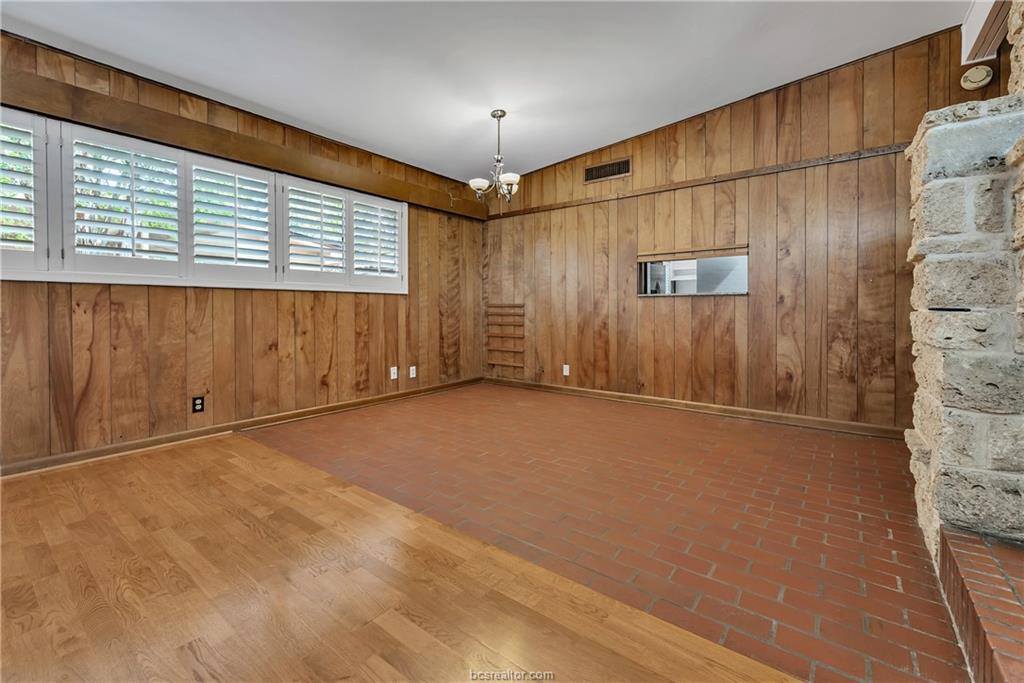 409 Timber Street, College Station, TX 77840