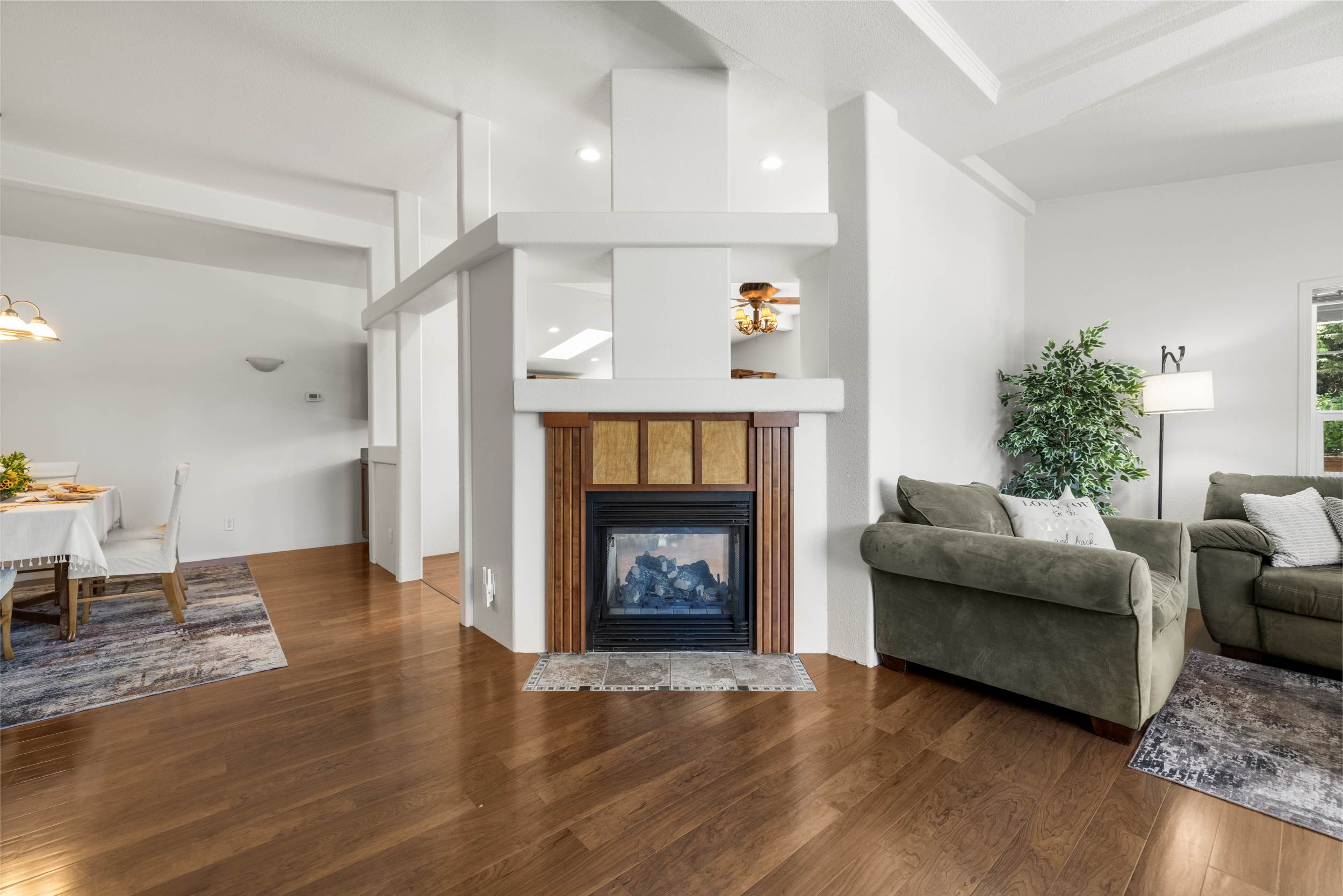 4919 G Loop Rd, Bow, WA 98232