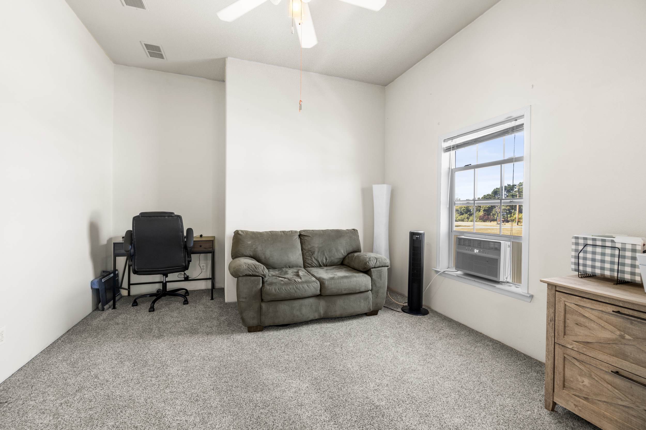 4919 G Loop Rd, Bow, WA 98232