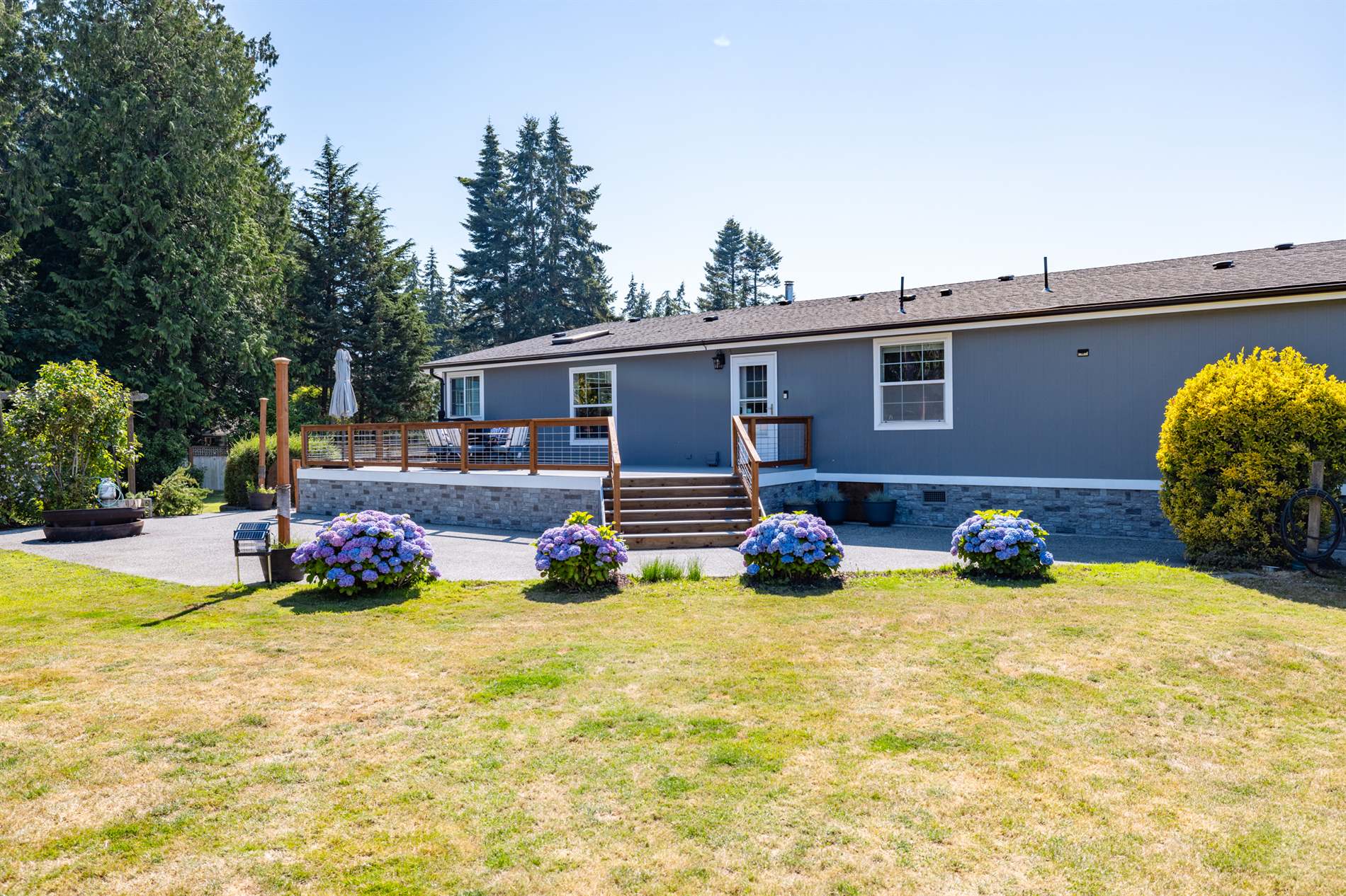 4919 G Loop Rd, Bow, WA 98232