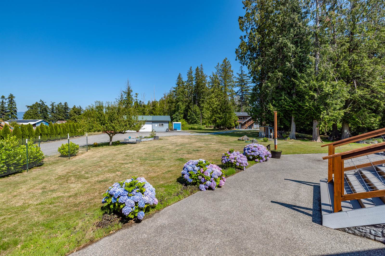4919 G Loop Rd, Bow, WA 98232