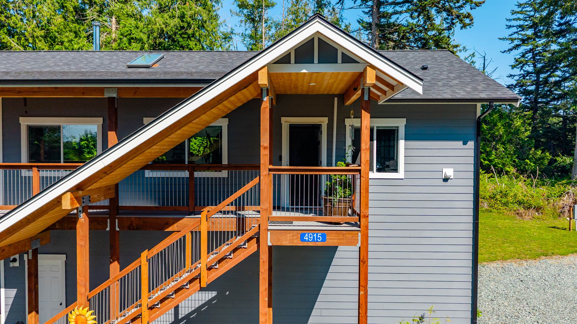 4919 G Loop Rd, Bow, WA 98232